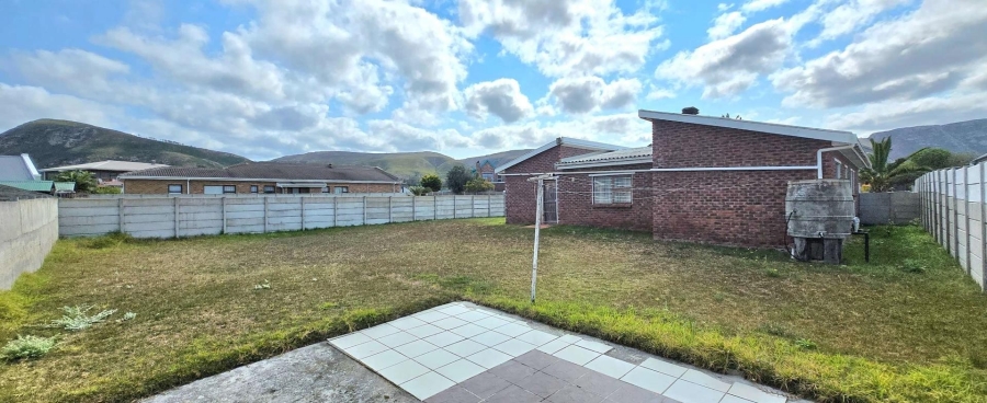 3 Bedroom Property for Sale in Franskraal Western Cape